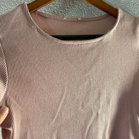 Princess Polly Classic Cropped Ribbed Tee in Light Pink - Picture 7 of 10